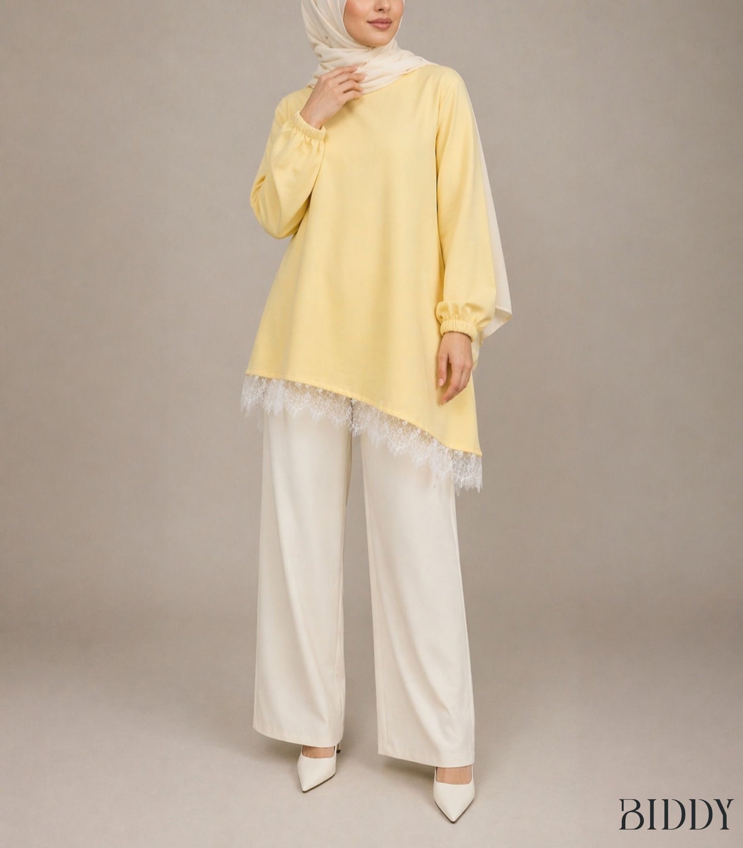 NYRA LACE TOP