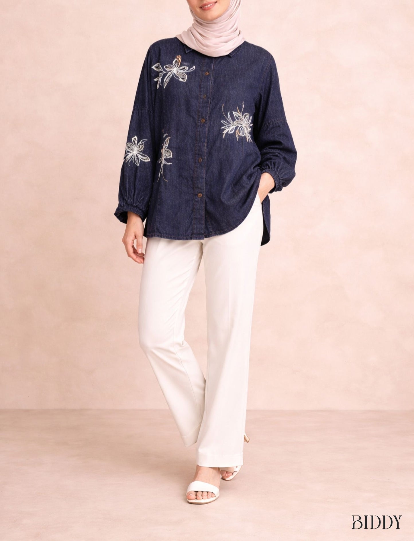 ZIZI DENIM FLORAL TOP