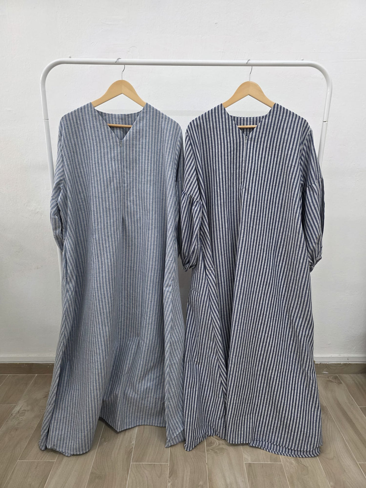 NUHA V-neck Dress